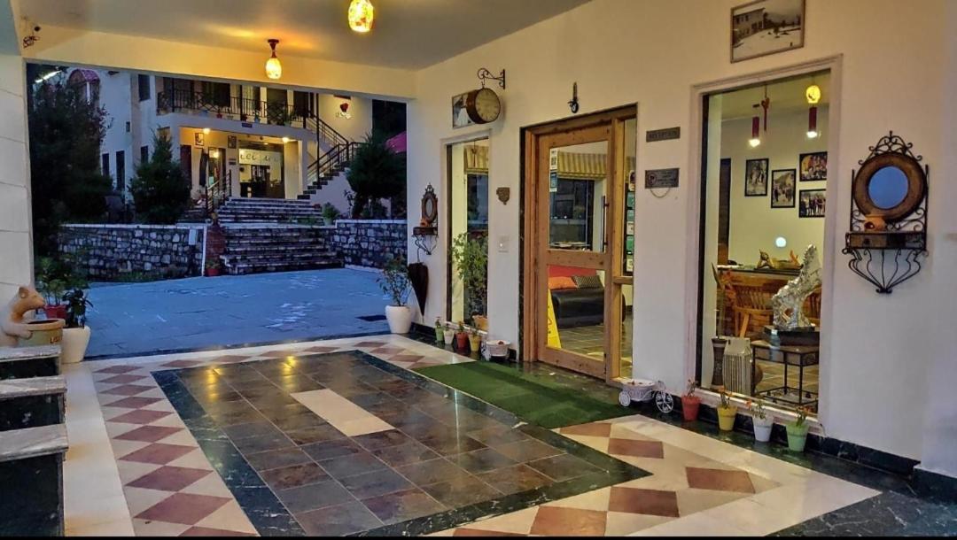 Mist N Meadows Resort Rājgarh Kültér fotó