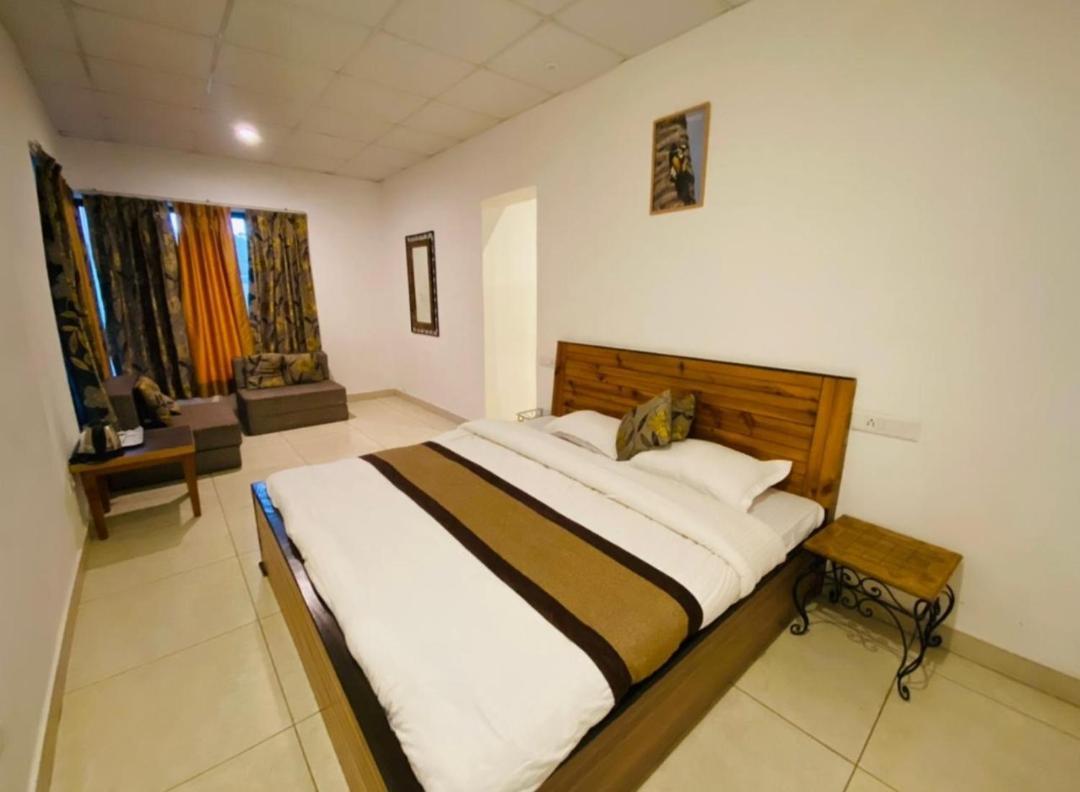 Mist N Meadows Resort Rājgarh Kültér fotó