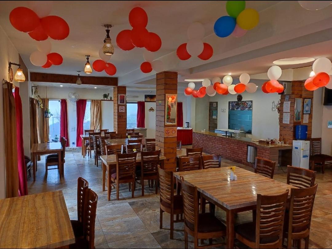 Mist N Meadows Resort Rājgarh Kültér fotó
