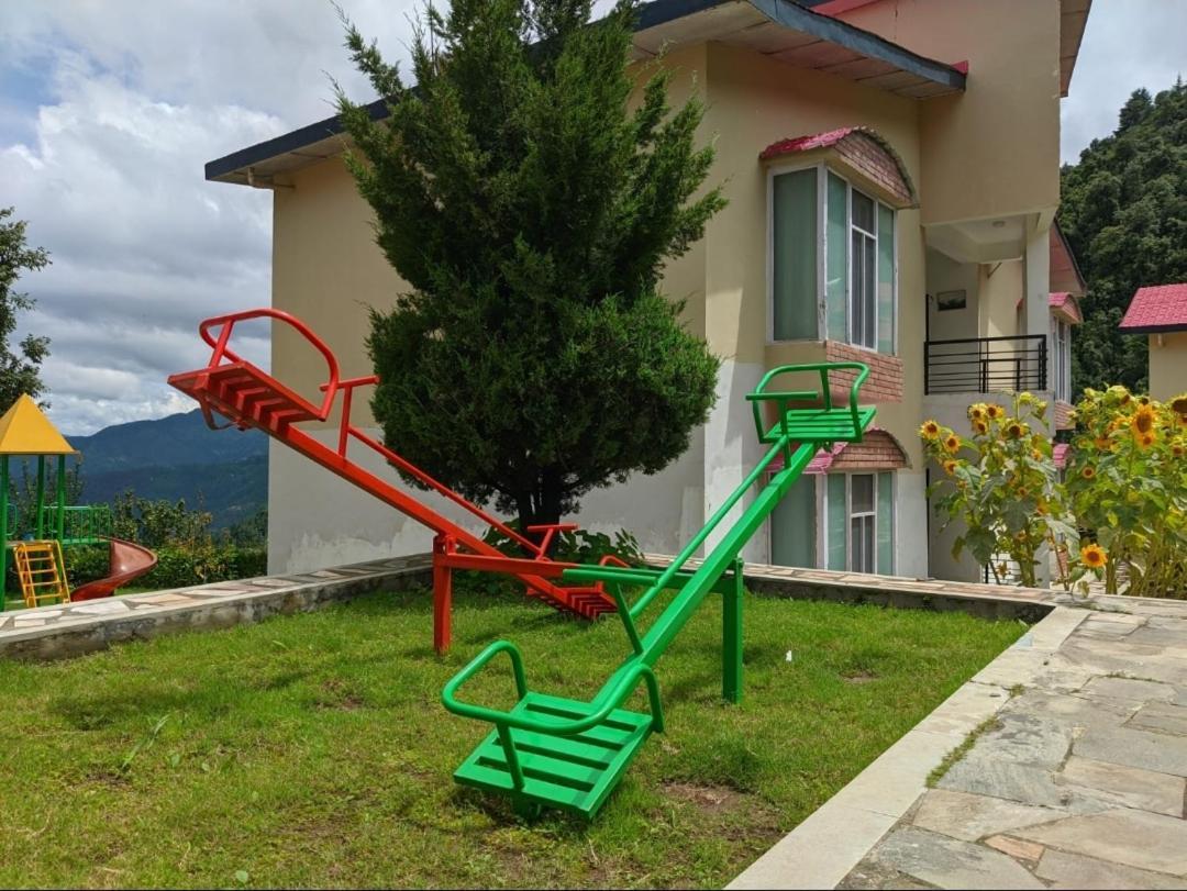 Mist N Meadows Resort Rājgarh Kültér fotó
