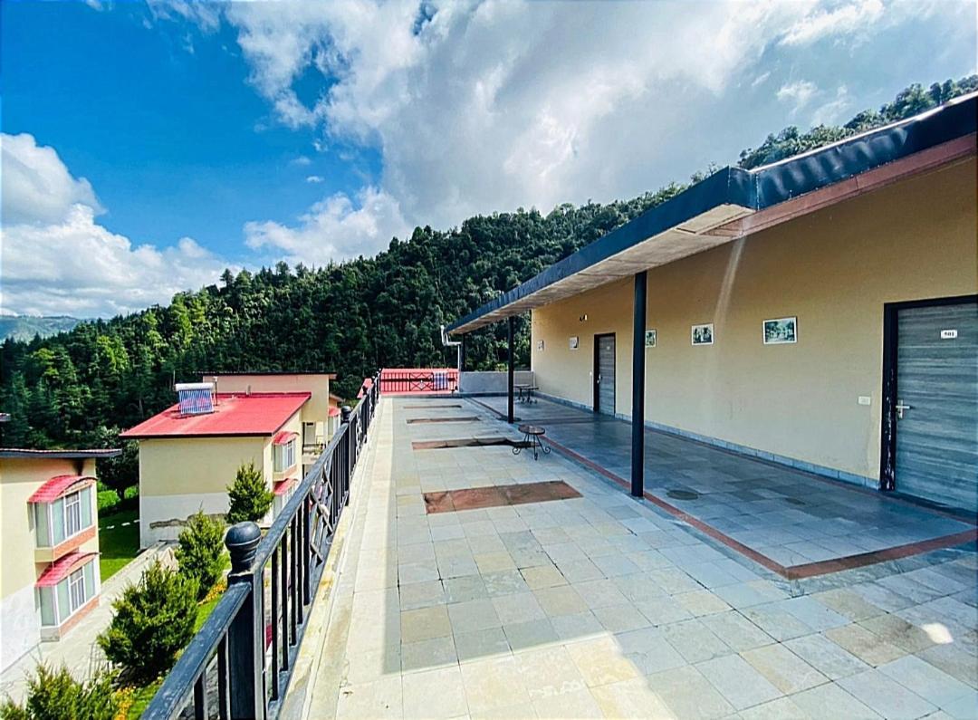Mist N Meadows Resort Rājgarh Kültér fotó