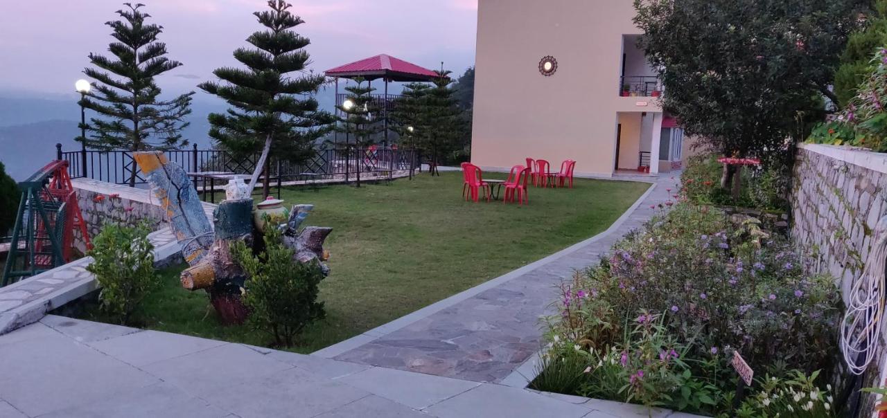 Mist N Meadows Resort Rājgarh Kültér fotó