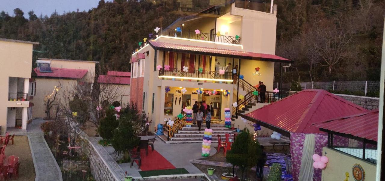 Mist N Meadows Resort Rājgarh Kültér fotó