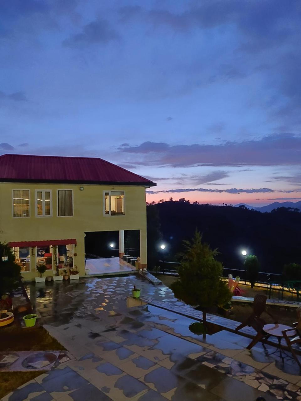 Mist N Meadows Resort Rājgarh Kültér fotó